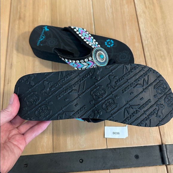 Montana West sz 9 Rhinestone Wedge Sandals Embellished Platform Y2K Bling - Picture 6 of 6